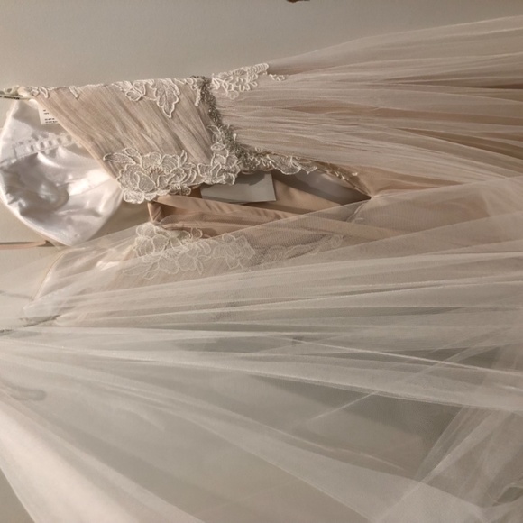 Brand New Maggie Sottero Wedding Gown - Picture 6 of 8